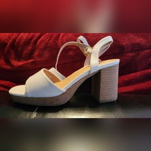 Women's heels. Top Moda. White